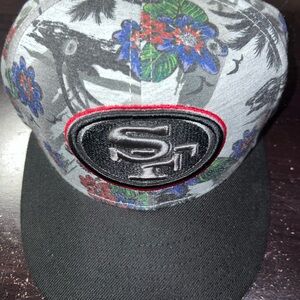 49ers Floral Gray and Black Cap